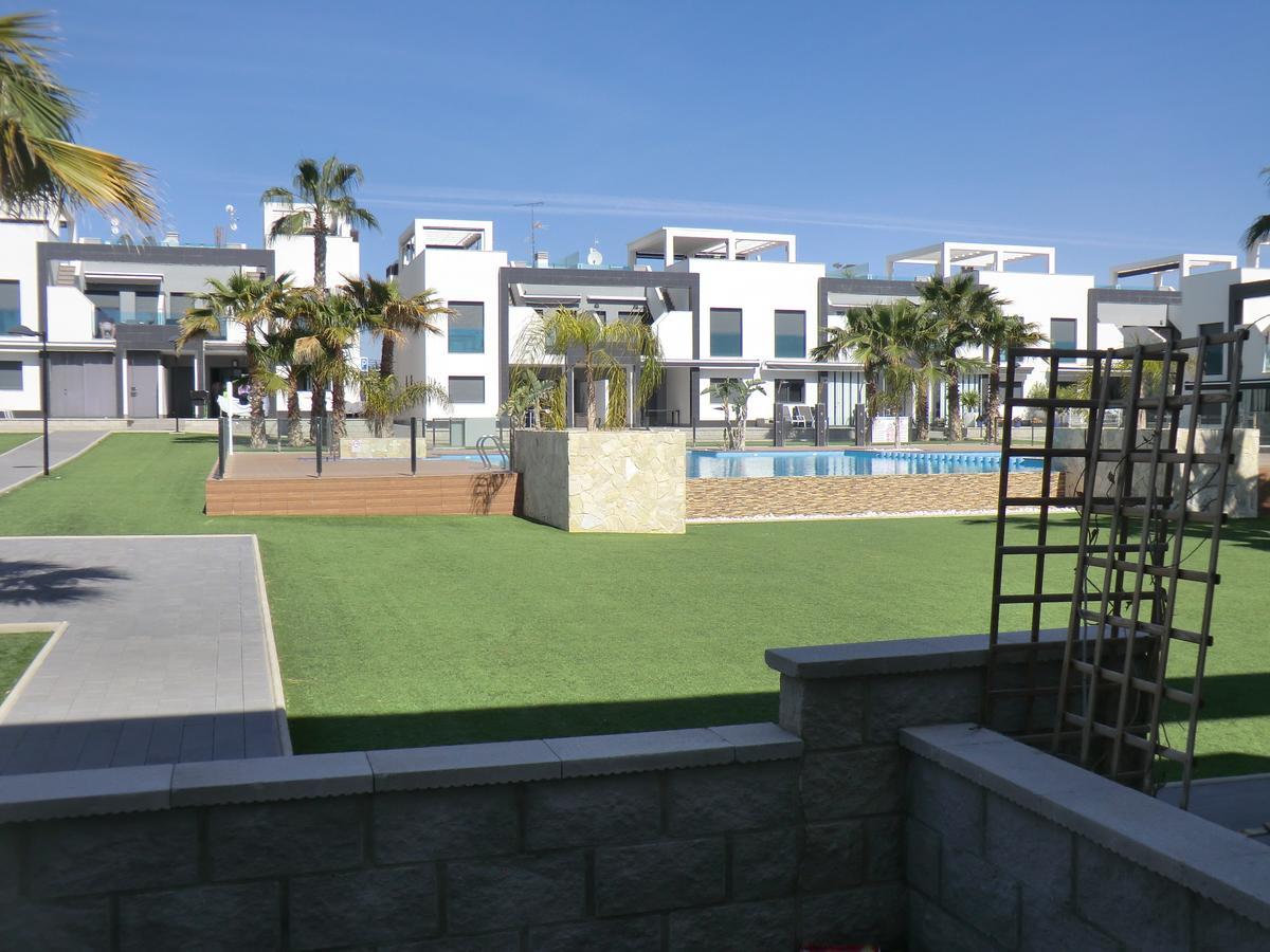 Casas Holiday - Oasis Beach Οριουέλα Εξωτερικό φωτογραφία
